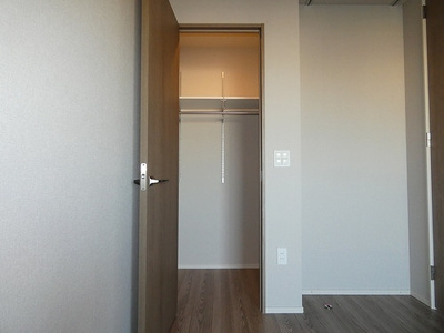 【収納】 | ジオ板橋大山 | ウォークインクロゼット　（バルコニー側洋室約５.０畳）