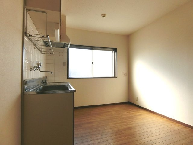 【居間・リビング】 | 第2スカイハイツ日吉 | DK・洋室