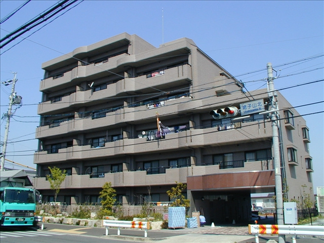 スカイコート２１の外観