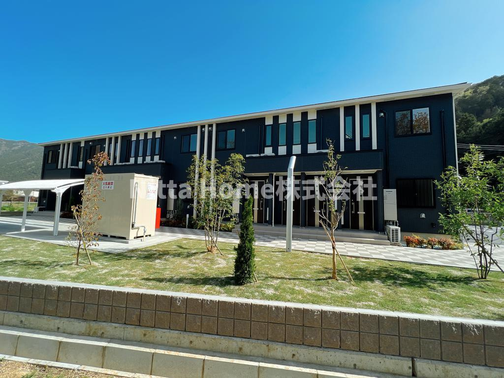 パークサイドヴィレッジの外観|2023年完成の築浅物件☆彡