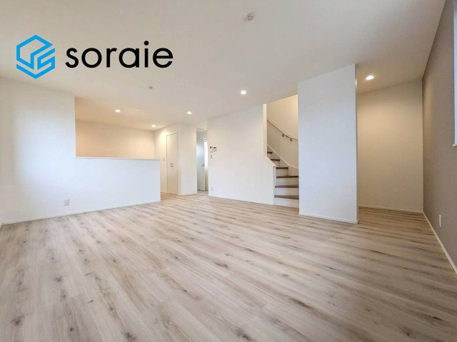 川越市熊野町　新築戸建の居間・リビング|5/20撮影