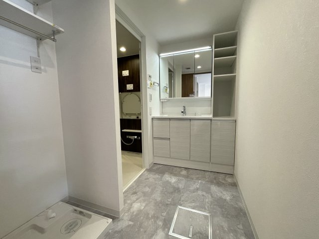 なんてこった！駐車場１台分専用無償！見た目も良きな『エルフィーノ横浜・市沢の丘』リフォームの脱衣所