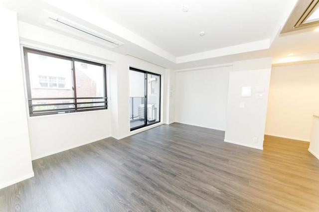 パークアクシスプレミア表参道の居間・リビング|※写真は同タイプ住戸です。