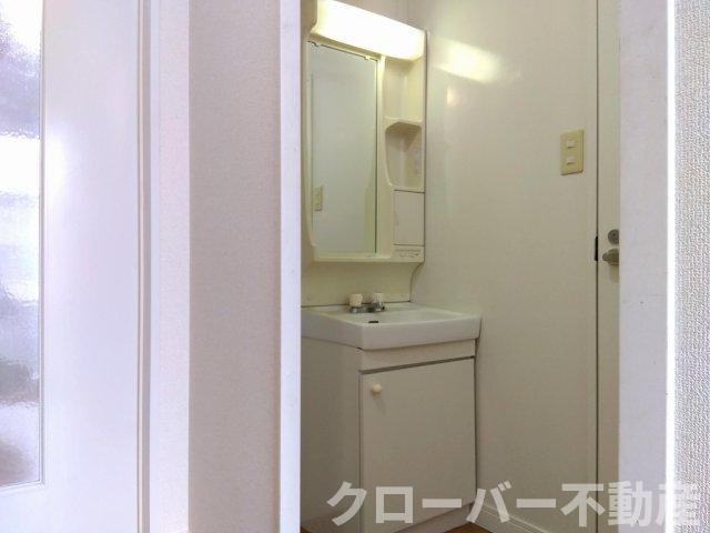 レオパレス高木の独立洗面台