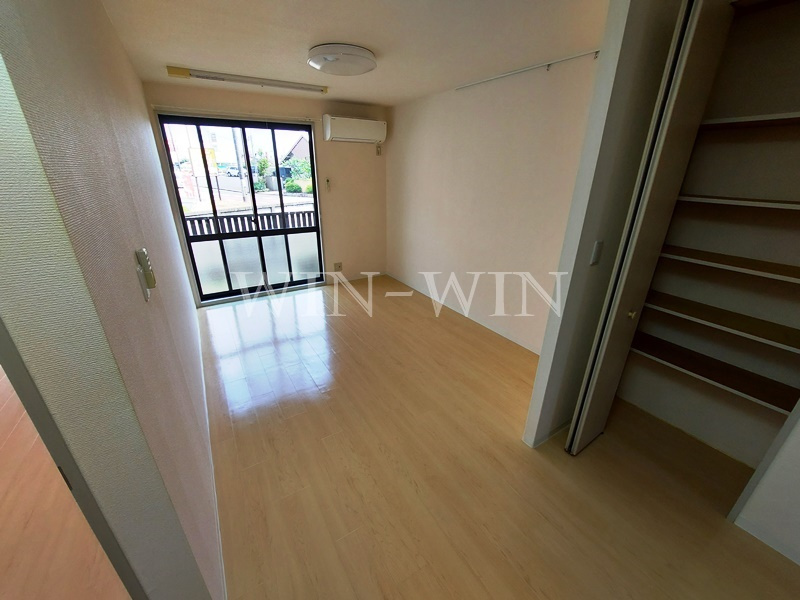 リバーサイド向山の居間・リビング