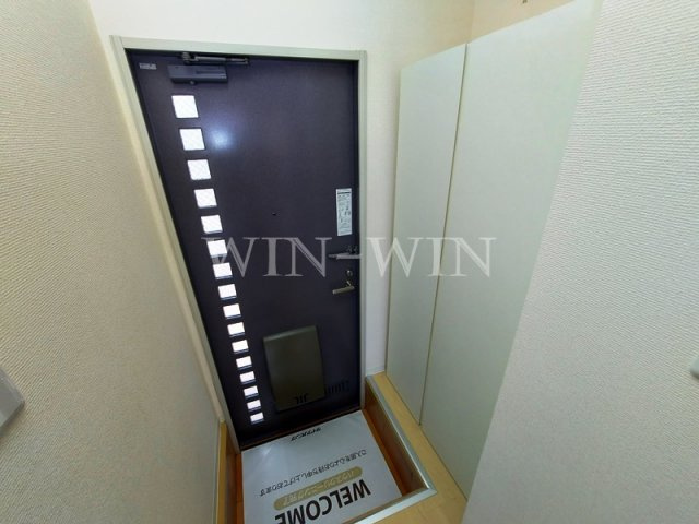 リバーサイド向山の玄関