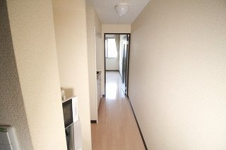 レオネクストミイソレイユの玄関|備品や設備仕様は号室等により異なります現地をご確認下さい。
