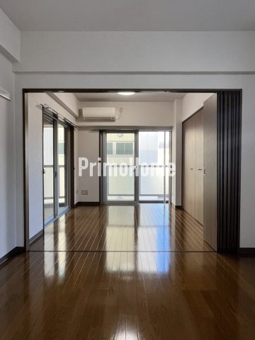 パークウェル神田イーストの居間・リビング