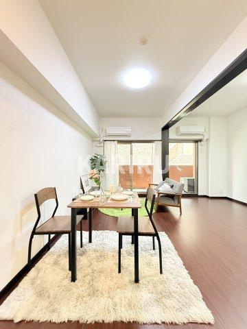 LaDouceur天満の居間・リビング