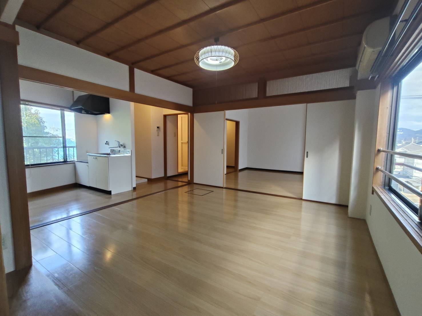 ハイツブルームの洋室