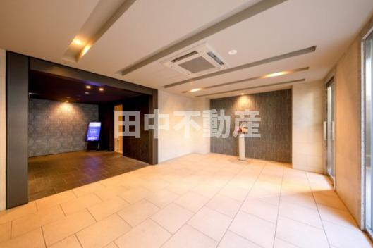 レジディアタワー中目黒のロビー