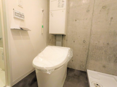 【トイレ】 | ルーデンス常盤台Ⅲ | 落ち着いた色調のトイレです