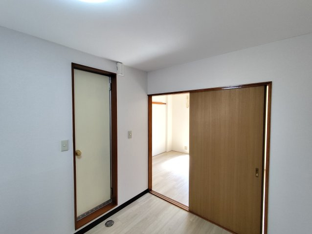 ハイム本一色の居間・リビング