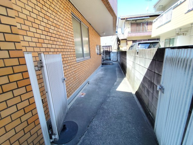 ハイム本一色のロビー