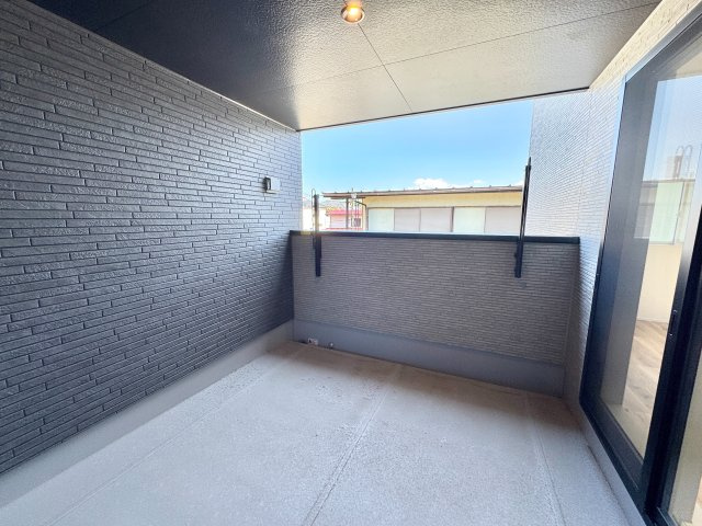 【バルコニー】 | 船橋市松が丘4丁目5期 | 建築施工例