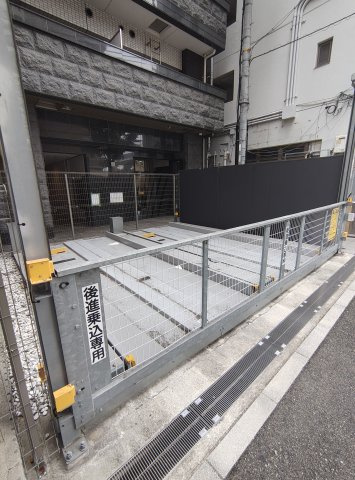 ララプレイス三宮ルミナージュの駐車場