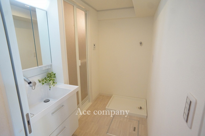 【ランドリースペース】 | 朝日プラザ湯里