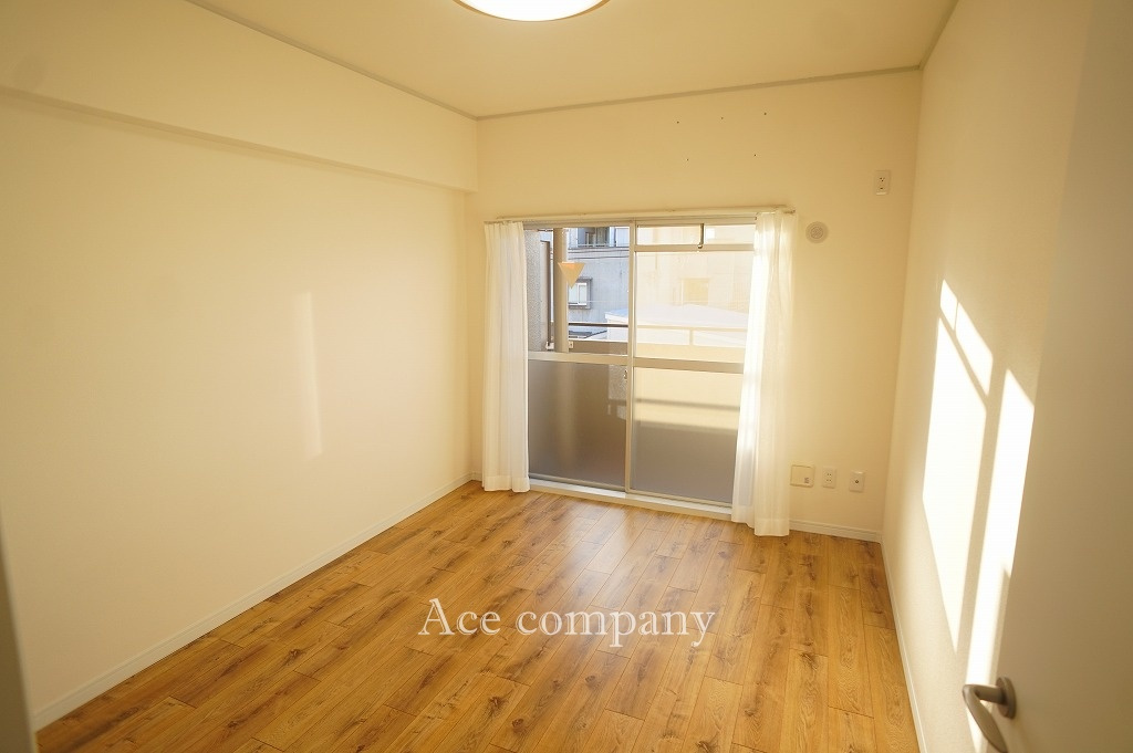 【寝室】の画像