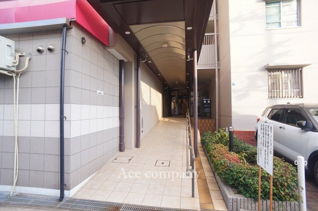 【エントランス】 | 朝日プラザ湯里 | 夜間オートロック完備マンションです☆