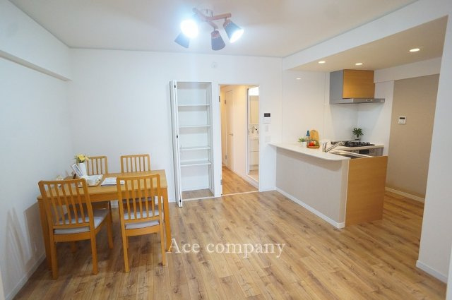 【居間・リビング】の画像