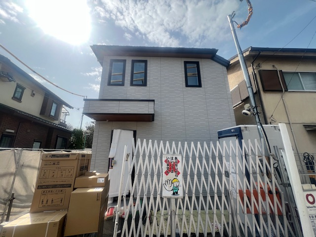 向台町6丁目戸建のエントランス