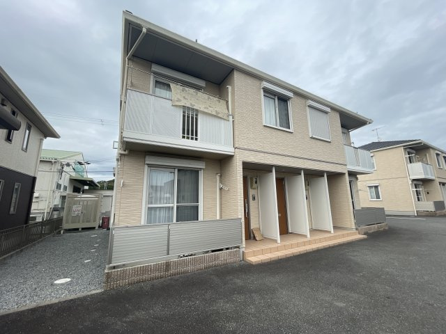 ベルクール加東A棟の外観
