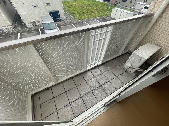 ベルクール加東A棟のバルコニー