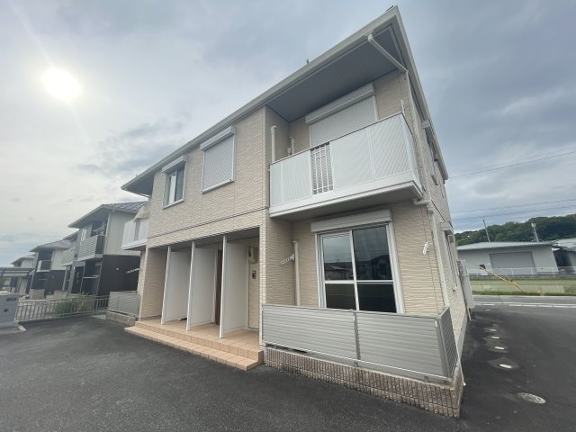 ベルクール加東A棟