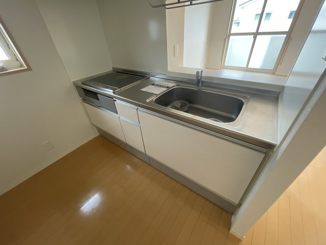 ベルクール加東A棟のキッチン