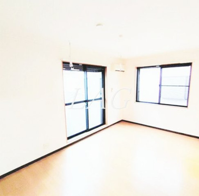 【居間・リビング】 | フォンテ国立 | 洋室のお部屋です。