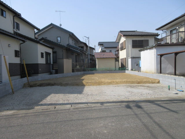 【仲介手数料無料】新築戸建　嵐山町志賀1-43（全1棟）の前面道路含む現地写真