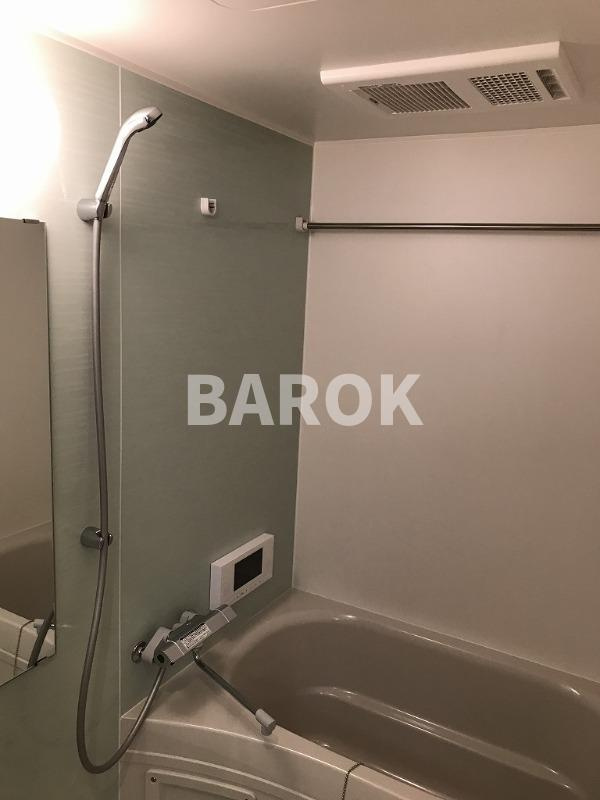 福岡市中央区谷２丁目のアパートの浴室