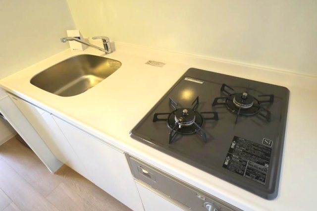 コンフォリア江坂のキッチン