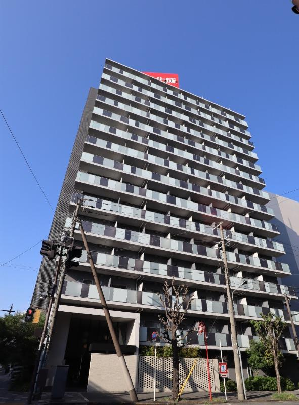 コンフォリア江坂の外観