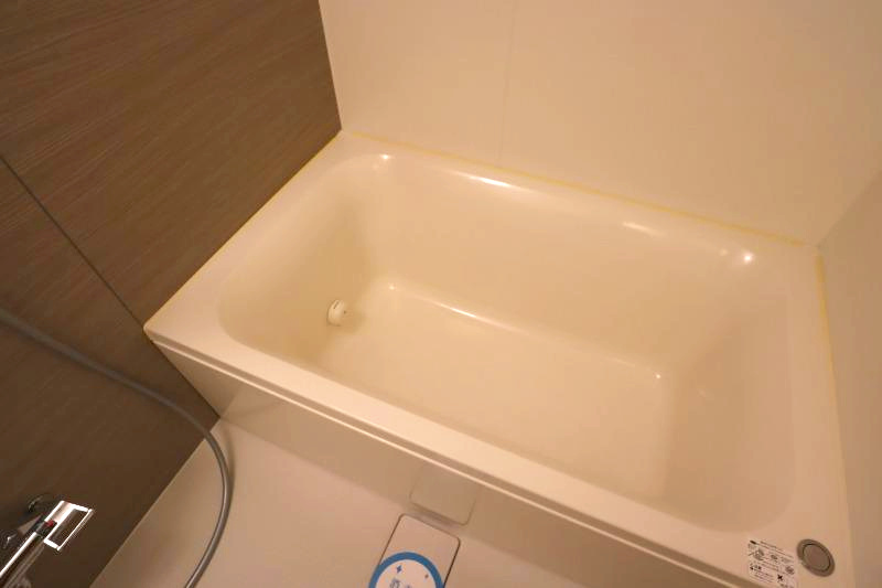 コンフォリア江坂の浴室