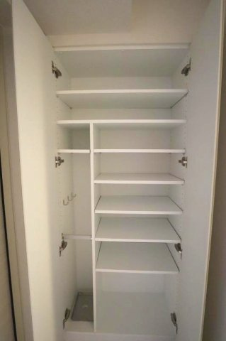 コンフォリア江坂の収納