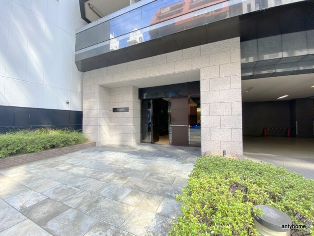 フォーチュニー大手前　仲介手数料無料のエントランス