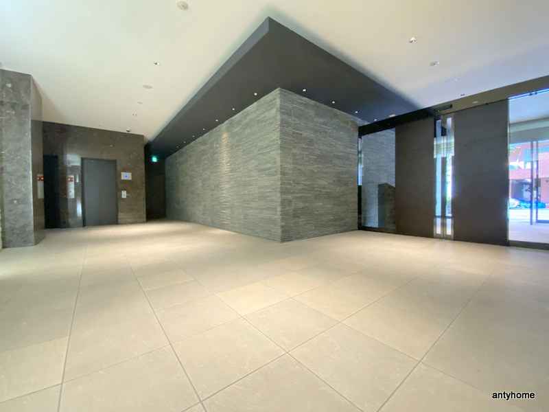 フォーチュニー大手前　仲介手数料無料のロビー