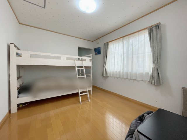 中古戸建・中古住宅　郡山市富久山町福原陣場　行健小・行健中の洋室|落ち着きのある空間で自分だけのプライベートな時間をお過ごしください！