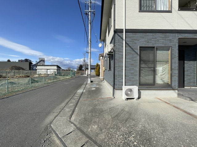 中古戸建・中古住宅　郡山市富久山町福原陣場　行健小・行健中の前面道路含む現地写真