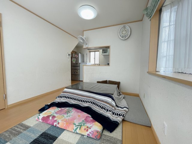 中古戸建・中古住宅　郡山市富久山町福原陣場　行健小・行健中の居間・リビング|2面採光なので長時間自然光が差し込みます！