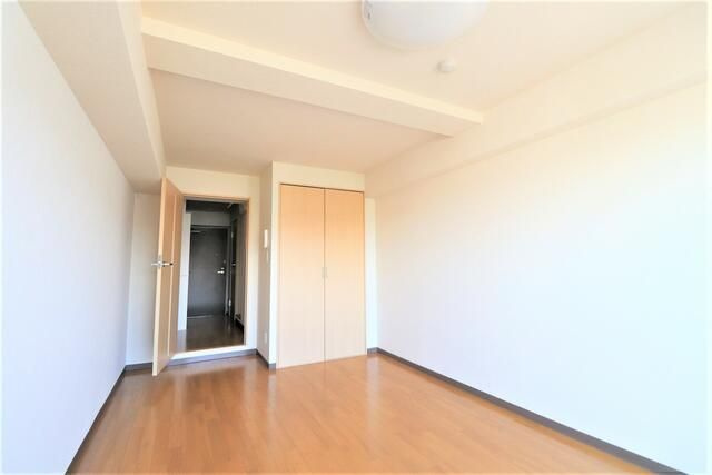 成増プラザ　エー１０２号室の居間・リビング