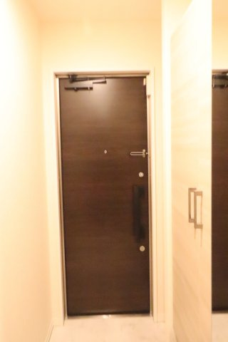 ライラック湘南Ⅱの玄関