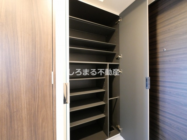 プレサンス玉造ザライブの収納