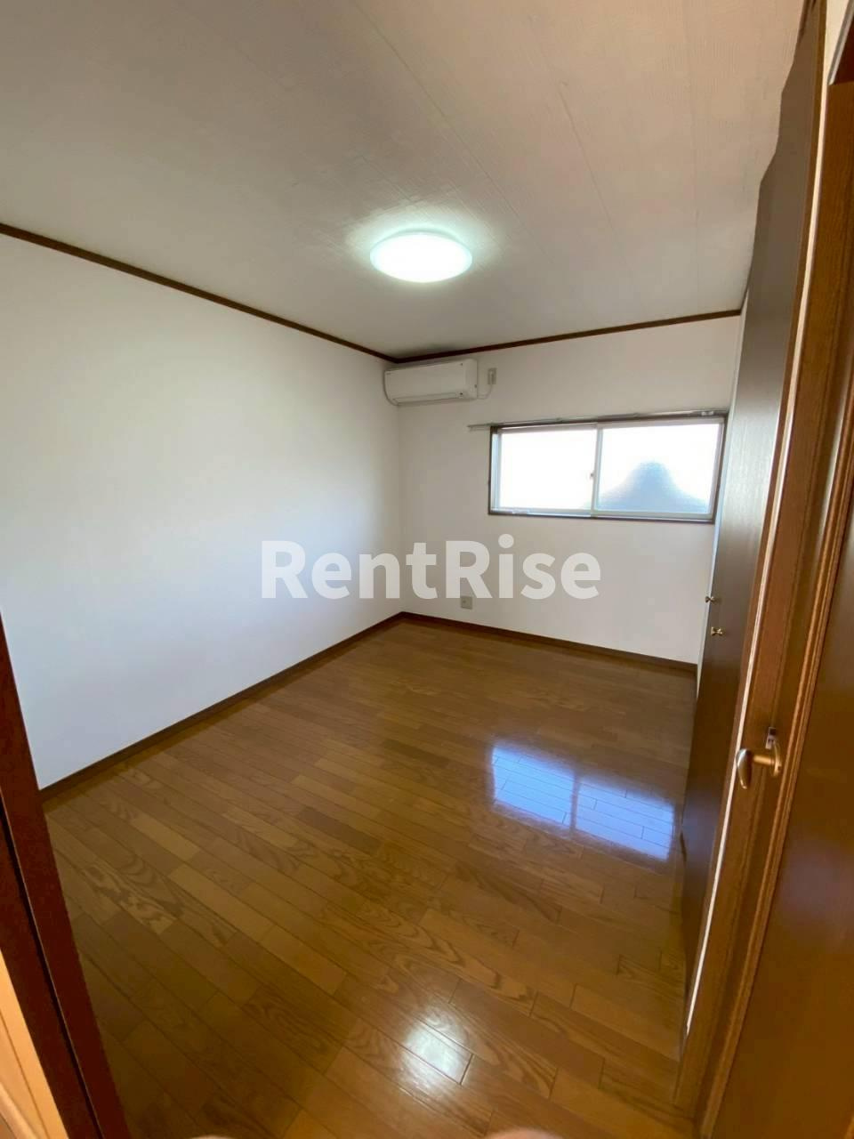 コニファー東栄の居間・リビング