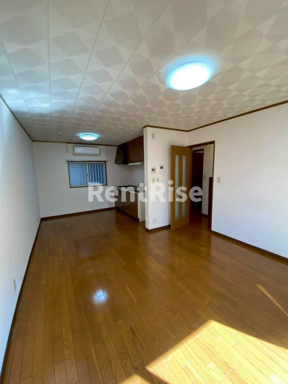 コニファー東栄の居間・リビング