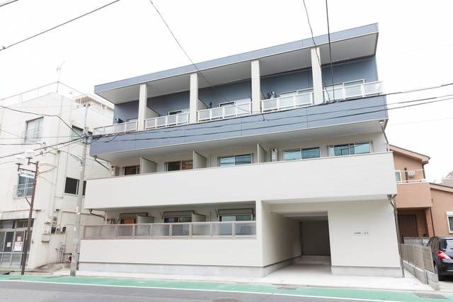 ＬＡＵＲＥＬ坂下の外観