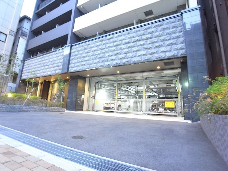 神戸市中央区橘通４丁目の賃貸マンションのエントランス