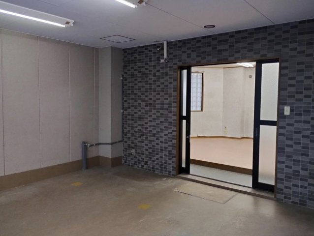 北区中津４丁目　貸事務所の内装