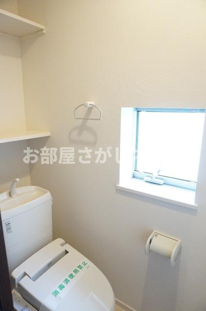 新宿区戸山１丁目のマンションの居間・リビング